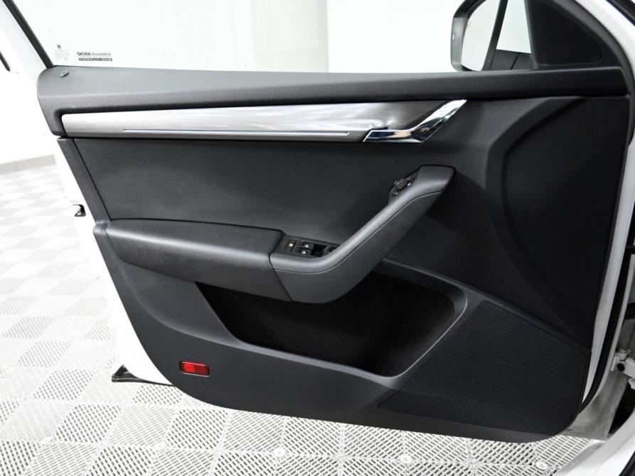 Skoda Octavia III (A7) Рестайлинг Москва  - изображение 10