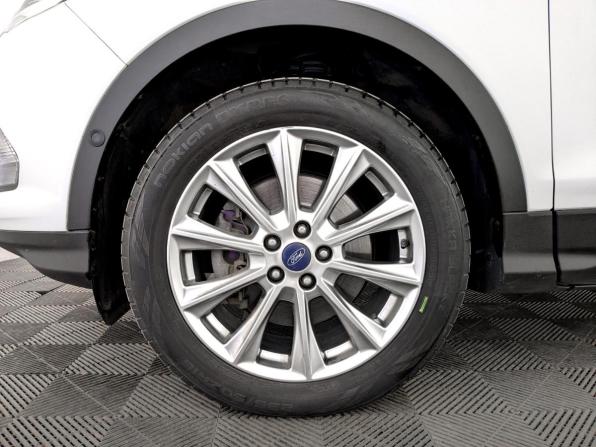 Ford Kuga II Рестайлинг с пробегом 2019 года, цена 1 890 000 рублей, 135073 км, внедорожник, Автокод Объявления