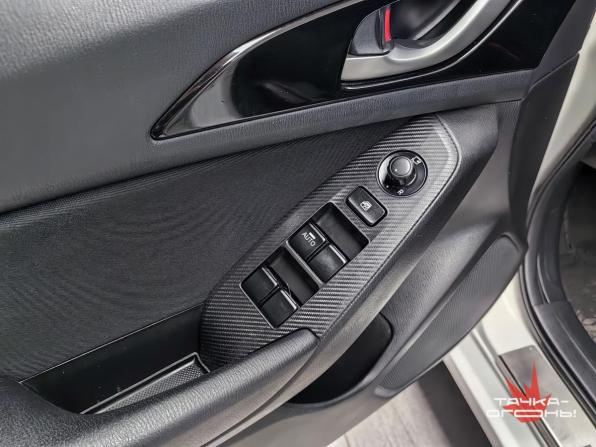 Mazda 3 III (BM) с пробегом 2014 года, цена 1 230 000 рублей, 154000 км, хэтчбек, Автокод Объявления