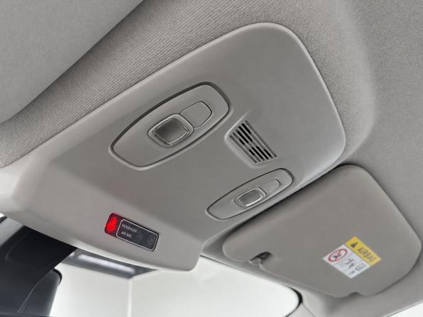 Renault Scenic IV с пробегом 2017 года, цена 1 499 000 рублей, 177000 км, компактвэн, Автокод Объявления