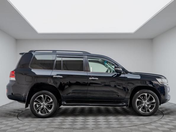 Toyota Land Cruiser 200 Series Рестайлинг 2 с пробегом 2020 года, цена 6 990 000 рублей, 128869 км, внедорожник, Автокод Объявления