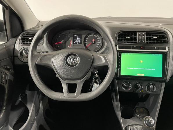 Volkswagen Polo V Рестайлинг с пробегом 2018 года, цена 949 000 рублей, 123705 км, седан, Автокод Объявления