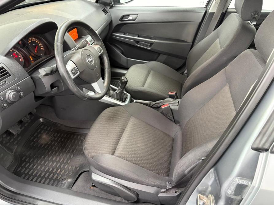 Opel Astra H Рестайлинг Киров  - изображение 8