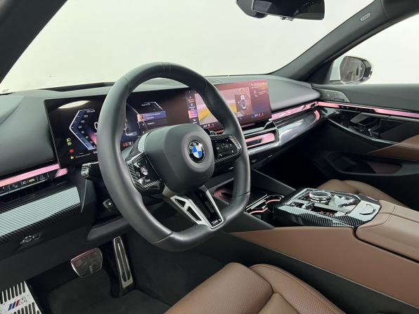 BMW 5 серии VIII (G60/G61/G68) с пробегом 2024 года, цена 8 250 000 рублей, 19463 км, седан, Автокод Объявления