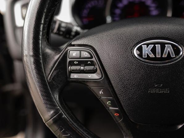 Kia Ceed II с пробегом 2013 года, цена 925 000 рублей, 243746 км, хэтчбек, Автокод Объявления