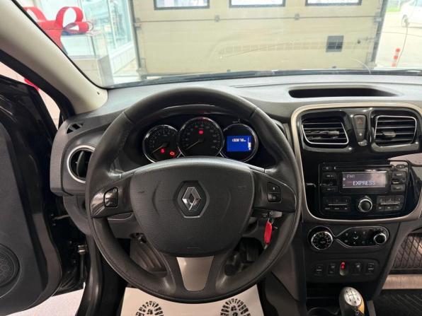 Renault Sandero II с пробегом 2014 года, цена 700 000 рублей, 130868 км, хэтчбек, Автокод Объявления