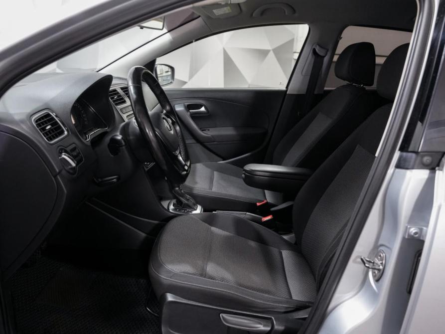 Volkswagen Polo V Рестайлинг Ульяновск  - изображение 9