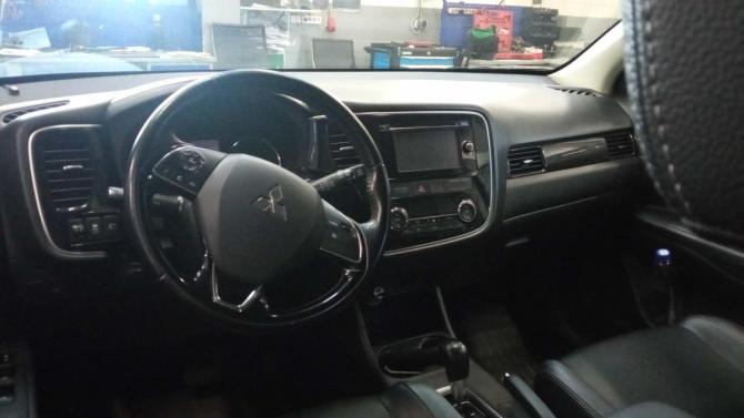 Mitsubishi Outlander III Рестайлинг 2 с пробегом 2016 года, цена 1 660 000 рублей, 140039 км, внедорожник, Автокод Объявления