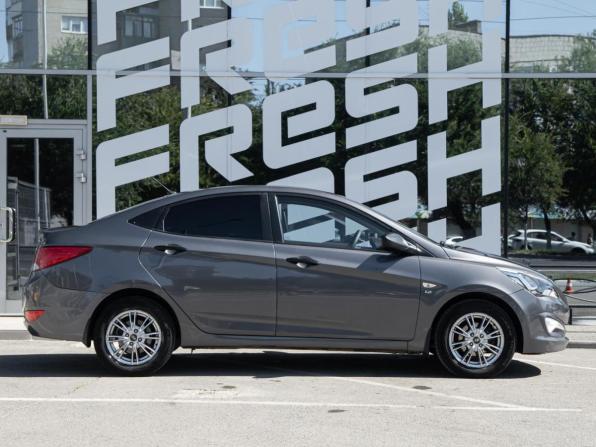 Hyundai Solaris I Рестайлинг с пробегом 2015 года, цена 1 050 000 рублей, 170940 км, седан, Автокод Объявления