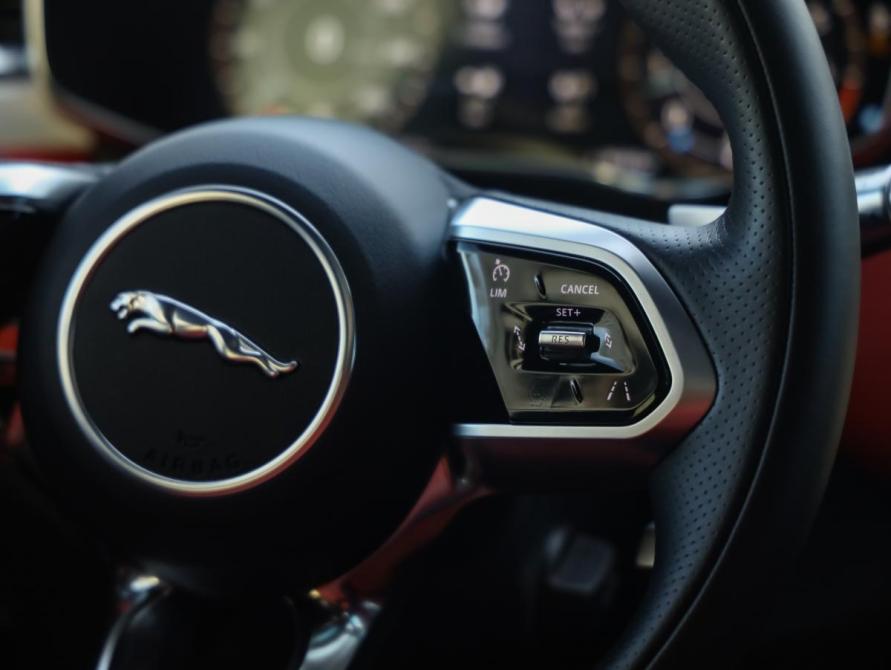 Jaguar F-Pace I Рестайлинг Санкт-Петербург  - изображение 18