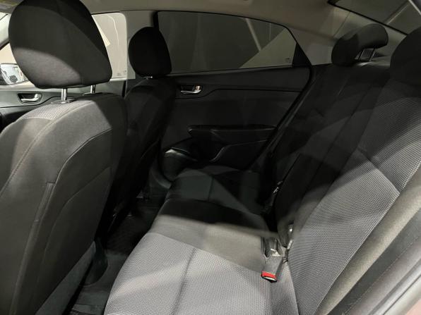 Hyundai Solaris II Рестайлинг с пробегом 2021 года, цена 1 690 000 рублей, 44900 км, седан, Автокод Объявления