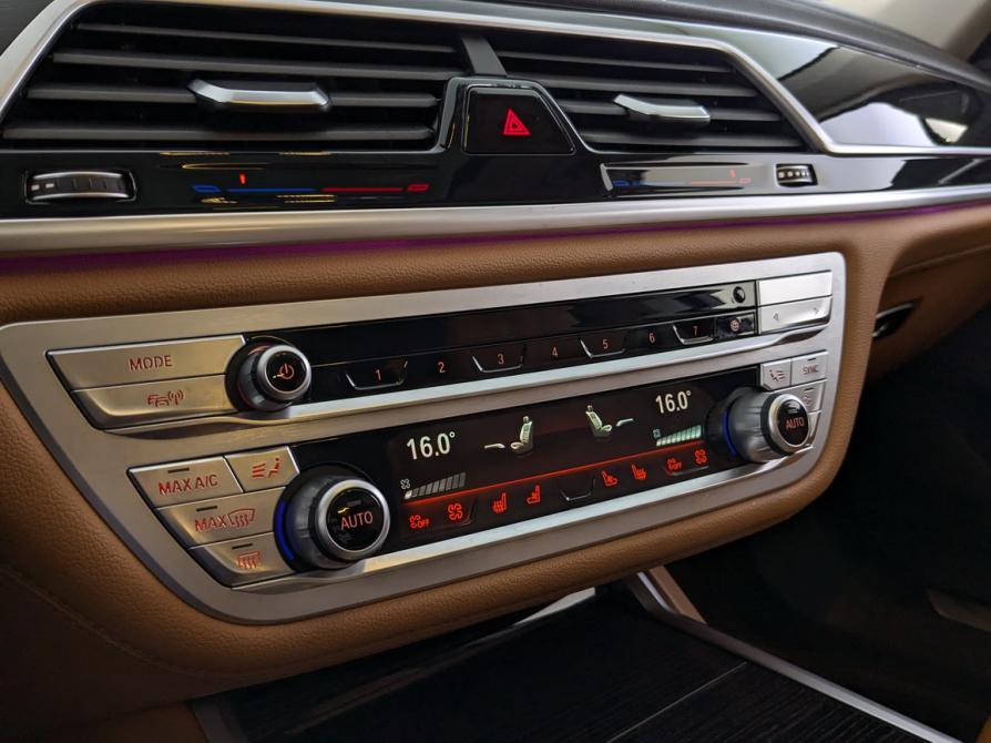 BMW 7 серии VI (G11/G12) Рестайлинг Москва  - изображение 20