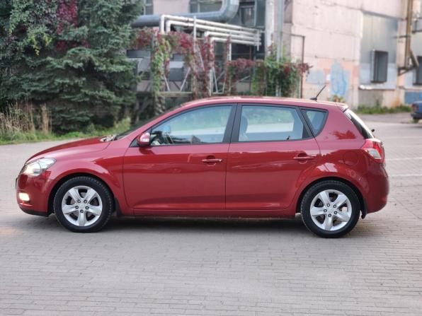 Kia Ceed I Рестайлинг с пробегом 2012 года, цена 899 000 рублей, 114000 км, хэтчбек, Автокод Объявления