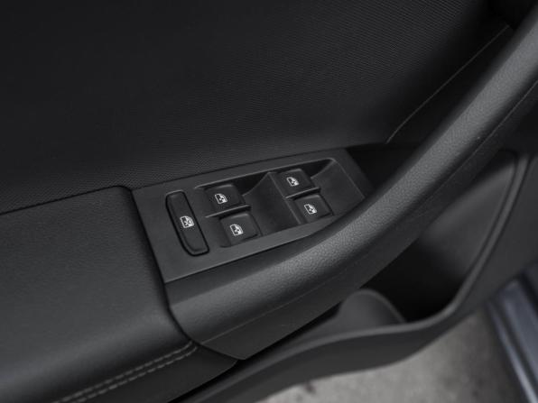 Skoda Rapid II с пробегом 2021 года, цена 1 870 000 рублей, 77062 км, лифтбек, Автокод Объявления