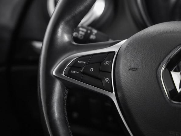 Renault Kaptur I Рестайлинг с пробегом 2021 года, цена 1 599 000 рублей, 136589 км, внедорожник, Автокод Объявления