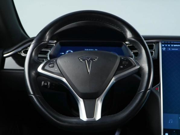 Tesla Model S I Рестайлинг с пробегом 2018 года, цена 3 176 016 рублей, 101247 км, лифтбек, Автокод Объявления