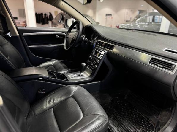 Volvo XC70 II с пробегом 2008 года, цена 1 119 900 рублей, 260000 км, универсал, Автокод Объявления