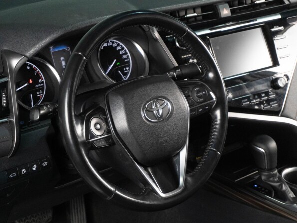 Toyota Camry VIII (XV70) с пробегом 2018 года, цена 2 779 000 рублей, 131006 км, седан, Автокод Объявления