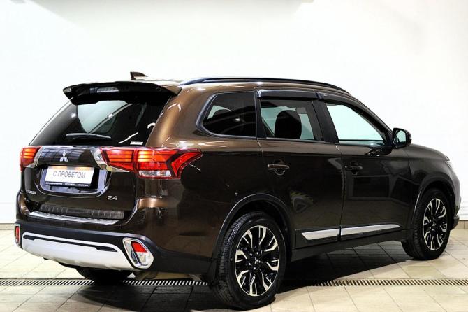 Mitsubishi Outlander III Рестайлинг 3 с пробегом 2022 года, цена 3 099 000 рублей, 67000 км, внедорожник, Автокод Объявления