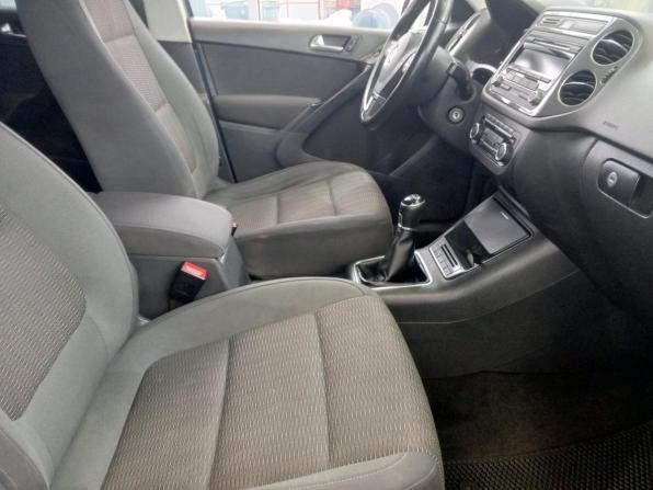 Volkswagen Tiguan I Рестайлинг с пробегом 2011 года, цена 898 000 рублей, 171000 км, внедорожник, Автокод Объявления