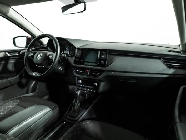 Skoda Rapid II с пробегом 2021 года, цена 1 410 000 рублей, 180676 км, лифтбек, Автокод Объявления