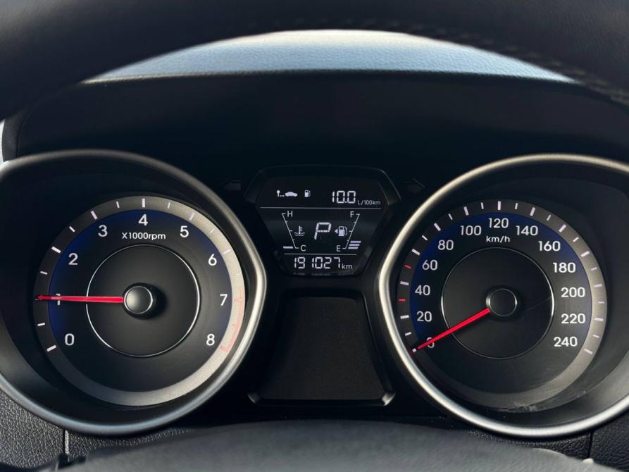 Hyundai Elantra V (MD) Рестайлинг Екатеринбург  - изображение 21