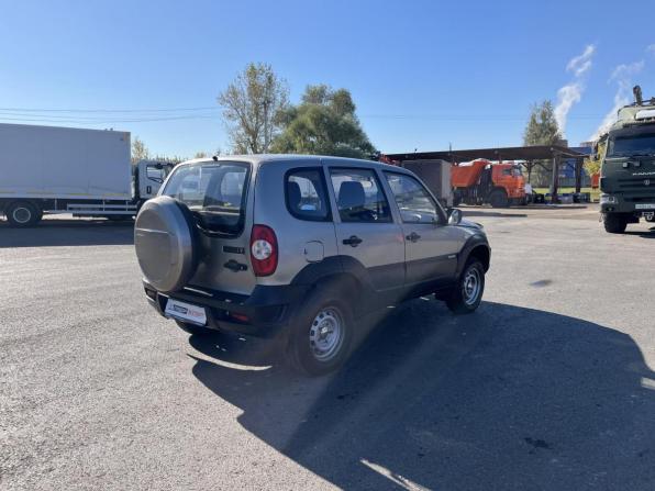 Chevrolet Niva I Рестайлинг с пробегом 2015 года, цена 449 000 рублей, 348205 км, внедорожник, Автокод Объявления