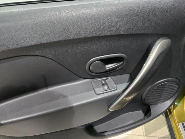 Renault Sandero II Рестайлинг с пробегом 2018 года, цена 1 135 000 рублей, 129350 км, хэтчбек, Автокод Объявления