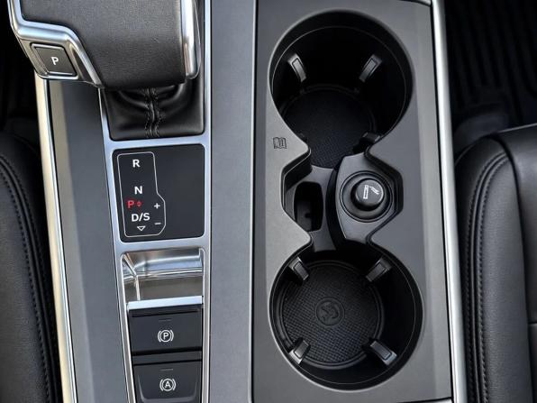 Audi A6 V (C8) с пробегом 2018 года, цена 3 850 000 рублей, 87396 км, седан, Автокод Объявления