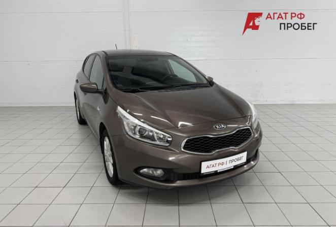 Kia Ceed II с пробегом 2012 года, цена 910 000 рублей, 256022 км, универсал, Автокод Объявления
