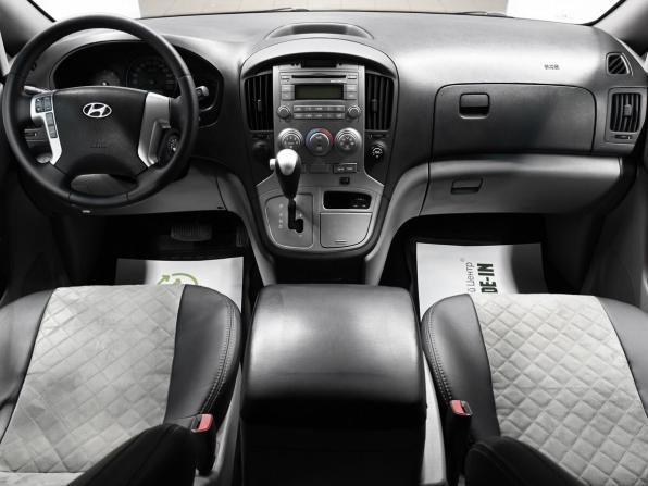 Hyundai H-1 II с пробегом 2013 года, цена 1 845 000 рублей, 211156 км, минивэн, Автокод Объявления
