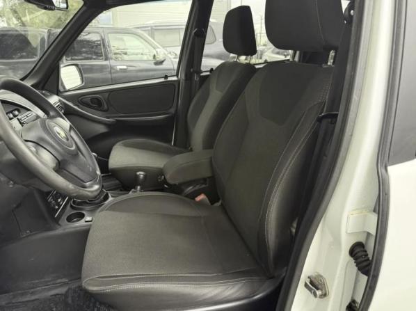 Chevrolet Niva I Рестайлинг с пробегом 2018 года, цена 799 000 рублей, 134247 км, внедорожник, Автокод Объявления