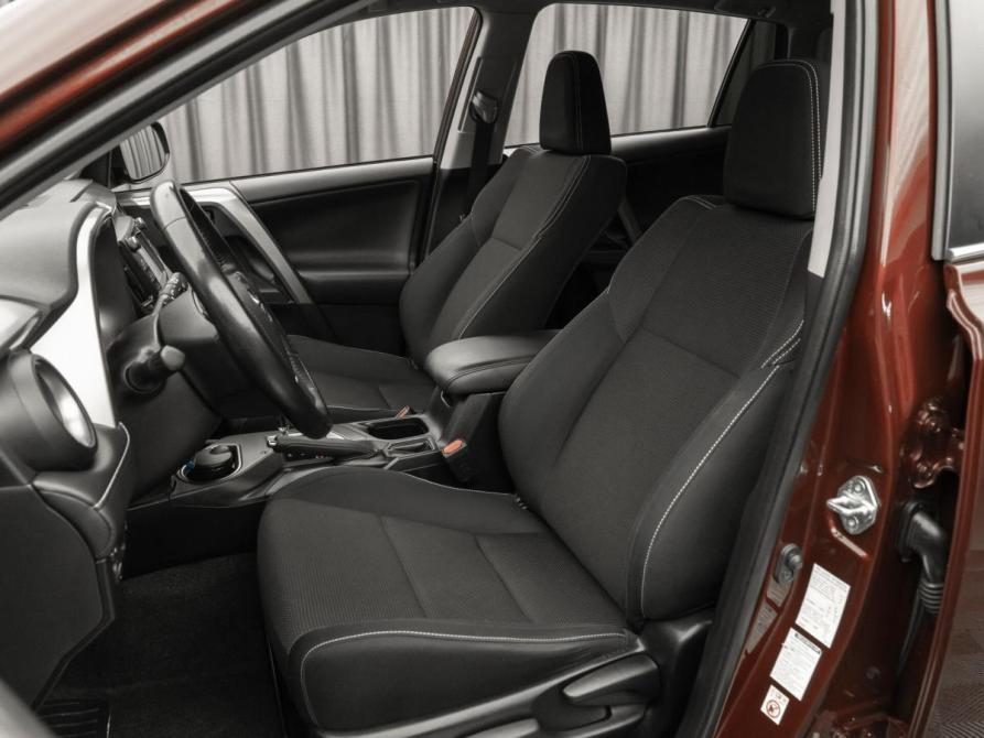 Toyota RAV4 IV (XA40) Рестайлинг Москва  - изображение 9
