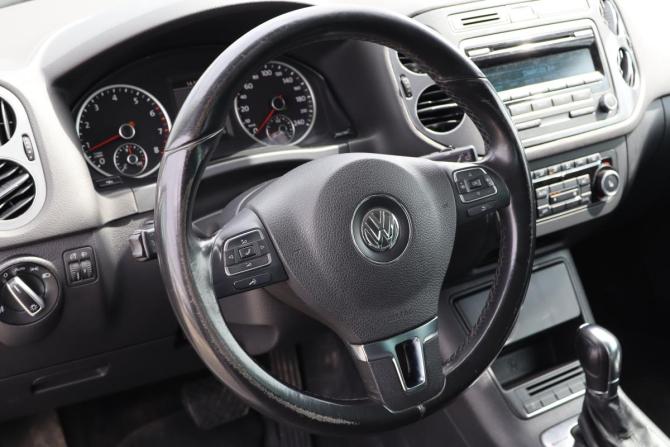 Volkswagen Tiguan I Рестайлинг с пробегом 2011 года, цена 999 000 рублей, 182000 км, внедорожник, Автокод Объявления