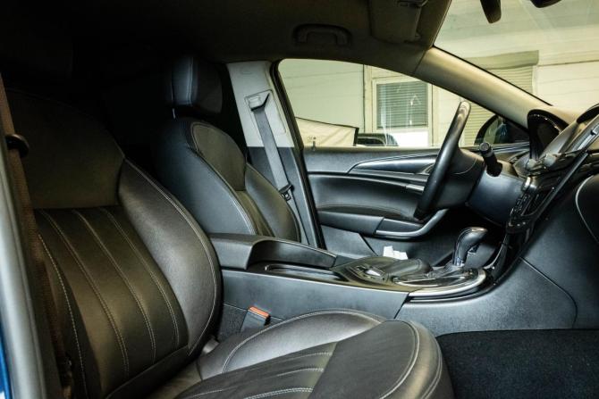 Opel Insignia I Рестайлинг с пробегом 2014 года, цена 1 349 000 рублей, 133799 км, седан, Автокод Объявления