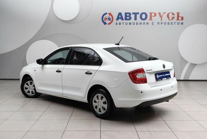 Skoda Rapid I с пробегом 2017 года, цена 999 000 рублей, 140355 км, лифтбек, Автокод Объявления