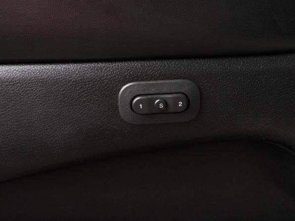 Jeep Grand Cherokee IV (WK2) с пробегом 2012 года, цена 1 819 000 рублей, 220609 км, внедорожник, Автокод Объявления