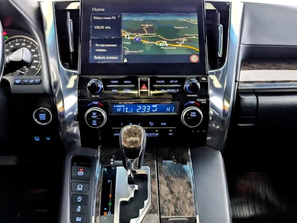Toyota Alphard III Рестайлинг с пробегом 2021 года, цена 5 950 000 рублей, 127330 км, минивэн, Автокод Объявления