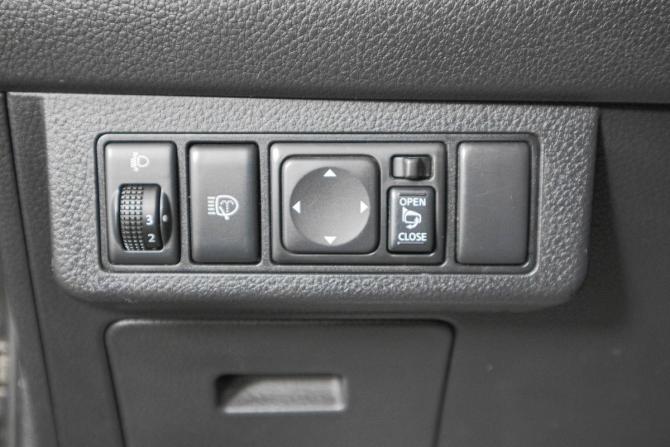 Nissan Tiida I Рестайлинг с пробегом 2010 года, цена 689 000 рублей, 281000 км, седан, Автокод Объявления