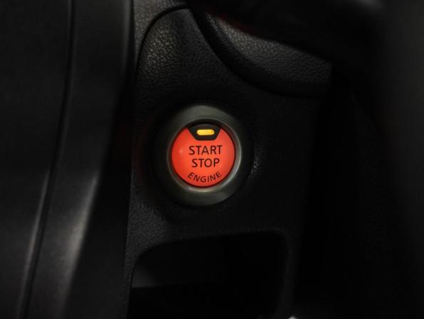 Nissan Note II Рестайлинг с пробегом 2017 года, цена 1 099 000 рублей, 103544 км, хэтчбек, Автокод Объявления