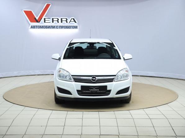 Opel Astra H Рестайлинг с пробегом 2012 года, цена 590 000 рублей, 117040 км, седан, Автокод Объявления