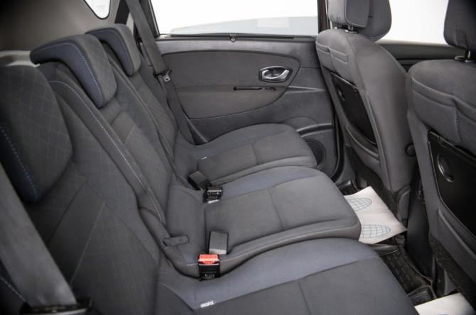 Renault Scenic III с пробегом 2010 года, цена 559 000 рублей, 297025 км, компактвэн, Автокод Объявления