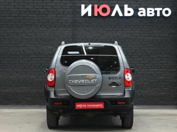 Chevrolet Niva I Рестайлинг с пробегом 2017 года, цена 820 000 рублей, 94033 км, внедорожник, Автокод Объявления