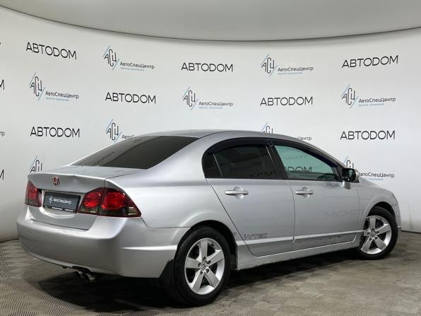 Honda Civic VIII Рестайлинг с пробегом 2009 года, цена 649 900 рублей, 298736 км, седан, Автокод Объявления