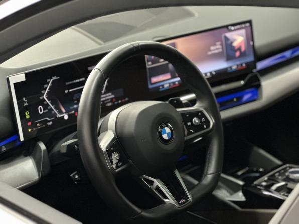 BMW 5 серии VIII (G60/G61/G68) с пробегом 2024 года, цена 8 430 000 рублей, 112 км, седан, Автокод Объявления
