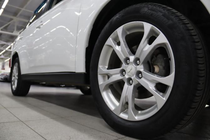 Mitsubishi Outlander III с пробегом 2012 года, цена 1 385 850 рублей, 145302 км, внедорожник, Автокод Объявления