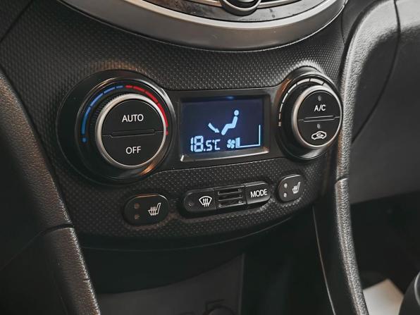 Hyundai Solaris I Рестайлинг с пробегом 2015 года, цена 816 100 рублей, 185901 км, седан, Автокод Объявления