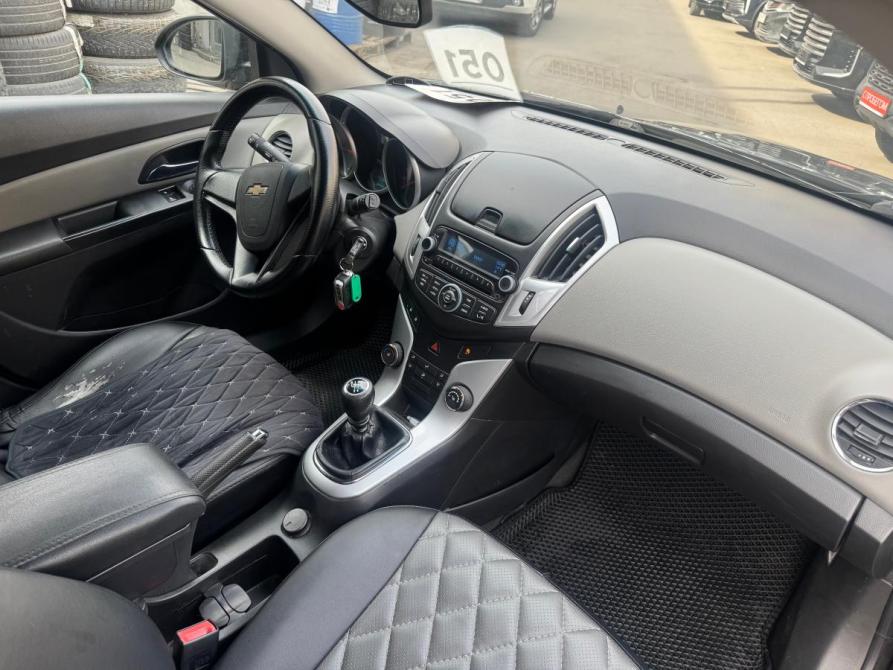 Chevrolet Cruze I Рестайлинг Санкт-Петербург  - изображение 7