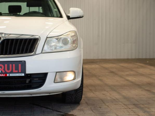 Skoda Octavia II (A5) Рестайлинг с пробегом 2011 года, цена 665 000 рублей, 249015 км, лифтбек, Автокод Объявления