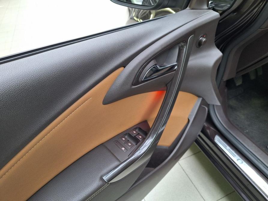 Opel Astra J Рестайлинг Челябинск  - изображение 17